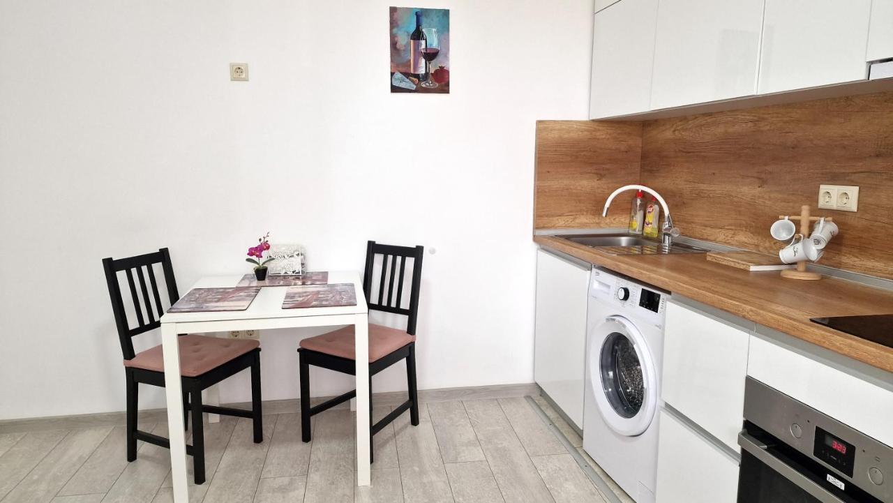Lola Seaview Guest House. Уютный Домик В Варне Varna Exterior foto